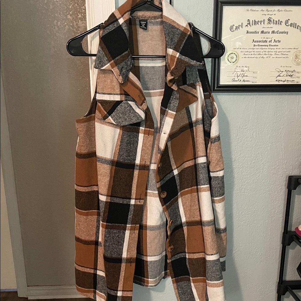 SHEIN Plaid Sleeveless Vest - Brown, Black, White